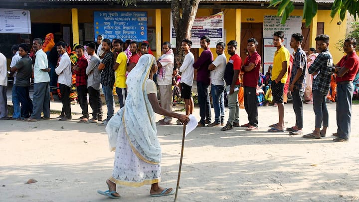 Lok Sabha Elections 2024 Ajmer Voting again on one booth Nandasi Village ECI orders  अजमेर में एक बार फिर होगी वोटिंग! इस बड़ी गड़बड़ी के चलते चुनाव आयोग ने लिया फैसला