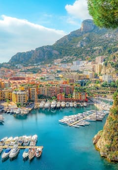 सबसे बड़ा संविधान भारत का, तो किस देश का संविधान कहा जाता है दुनिया का सबसे छोटा संविधान?