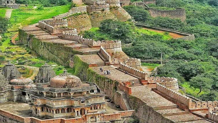 There is a wall like Wall of China here in India this wall built at this small place is the second largest in the world भारत में यहां है 'वॉल ऑफ चाइना' जैसी दीवार, दुनिया में दूसरे नंबर पर है इस छोटी सी जगह पर बनी ये दीवार