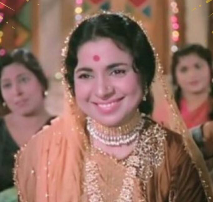 1965 में, फिल्म निर्माता बीआर चोपड़ा ने ‘वक्त’ में अचला सचदेव को एक सफल भूमिका दी. ये फैमिली क ड्रामा ब्लॉकबस्टर रही. इस फिल्म में अचला ने बलराज साहनी की पत्नी का रोल प्ले किया था. फिल्म में बलराज उनके लिए ‘ऐ मेरी ज़ोहरा जबींट गाना गाया था जो काफी पॉपुलर हुआ था ये गाना आज भी क्लासिक चार्टबस्टर्स में गिना जाता है.