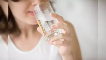Health: બ્રશ કર્યા વિના સવારે પાણી પીશો તો શરીર પર શું અસર થશે, જાણો યોગ્ય રીત