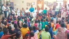 மாணவர்களுக்கான கோடை கால பயிற்சி வகுப்புகள்: கெத்து காட்டும் ஐ.ஏ.எஸ் அதிகாரி !