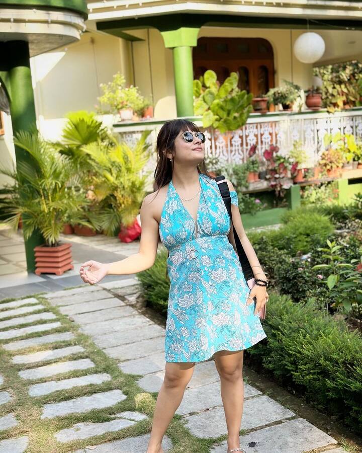 कृष्णा ने कहा, 'मैंने कभी नहीं कहा कि उन्होंने मुझे मेकअप रूम में बंद कर दिया था, वो प्रोडक्शन के लोग थे. वह सिर्फ कहानियां गढ़ रहे हैं क्योंकि उनके पास अभी कहने के लिए कुछ नहीं है'. साथ ही गलती से अली ने कहा कि मैं मध में शूटिंग कर रही थी. मैं गोरेगांव के फेमस स्टूडियो में शूटिंग करती था और ये सब वहीं हुआ.