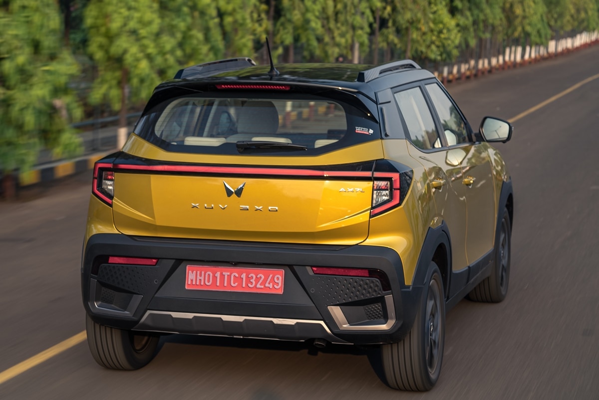 Mahindra XUV 3XO Review: 7 लाख रुपये के रेंज में क्या आपके लिए बेस्ट रहेगी ये गाड़ी? पढ़ें रिव्यू