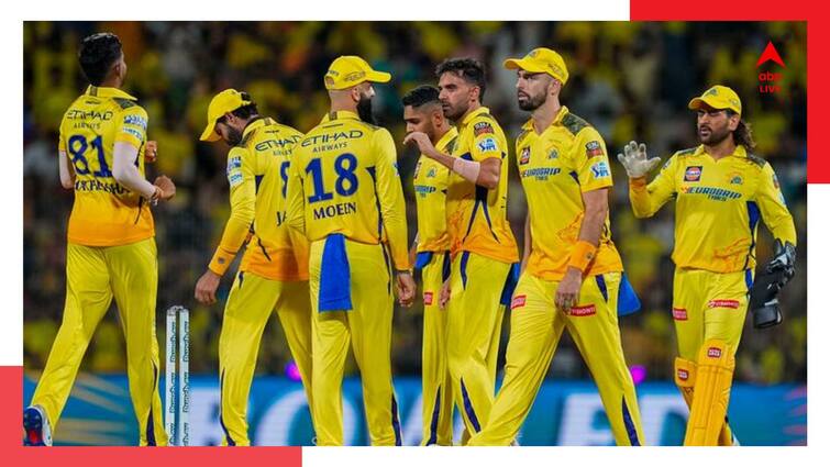 Chennai Super Kings star Deepak Chahar injured vs Punjab Kings IPL 2024 Stephen Fleming provides update Chennai Super Kings: পাঞ্জাবের বিরুদ্ধে দল তো হারলই, উল্টে চোটও পেলেন তারকা ক্রিকেটার, উদ্বেগ বাড়ল সিএসকের