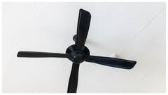 पंखे पर जमी गंदगी चुटकियों में साफ करें, बिना स्टूल के, चमक जाएगा नया जैसा