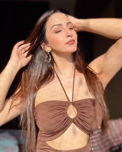 Esshanya: સાઉથ એક્ટ્રેસ ઈશાન્યાનો જોવા મળ્યો સ્ટનિંગ લૂક, કેમેરા સામે આપ્યા કાતિલ પોઝ