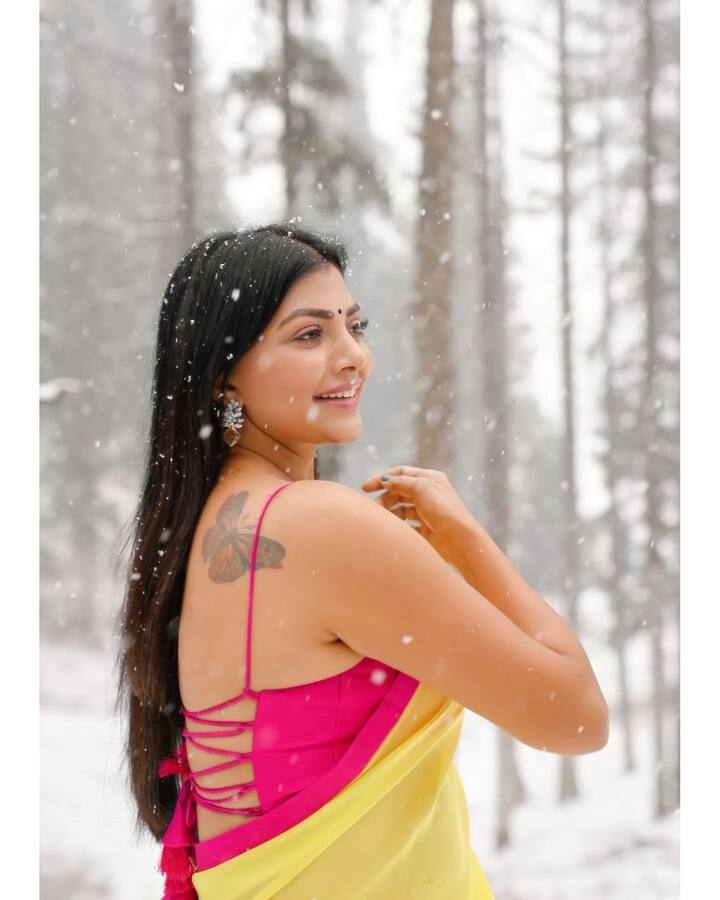 రీసెంట్ గా సీతాకోక చిలుక టాటూ ఉన్న పిక్ షేర్ చేసింది... టాటూ అదిరిపోయిందంటూ పోస్టులు పెడుతున్నారు నెటిజన్లు