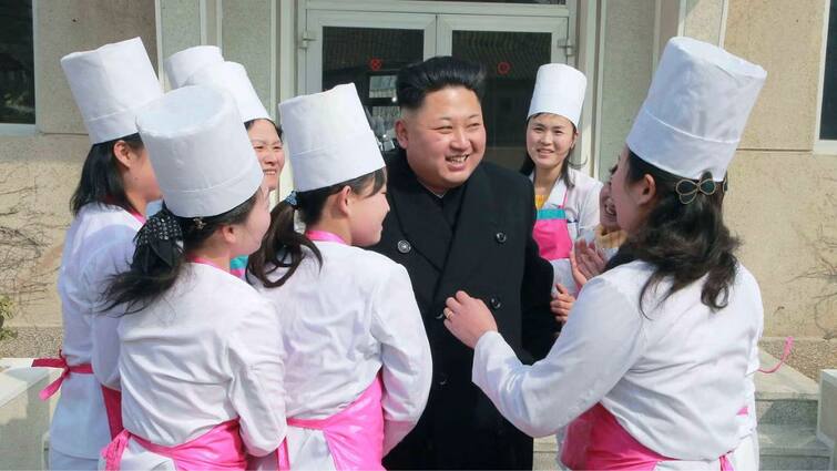 Kim Jong Un picks 25 virgin girls annually for his pleasure squad claims british report Kim Jong Un: ఏటా 25 మంది అమ్మాయిలతో కిమ్‌ రాసలీలలు, వర్జినిటీ టెస్ట్‌ పాసైన వారికే ఆ అవకాశం