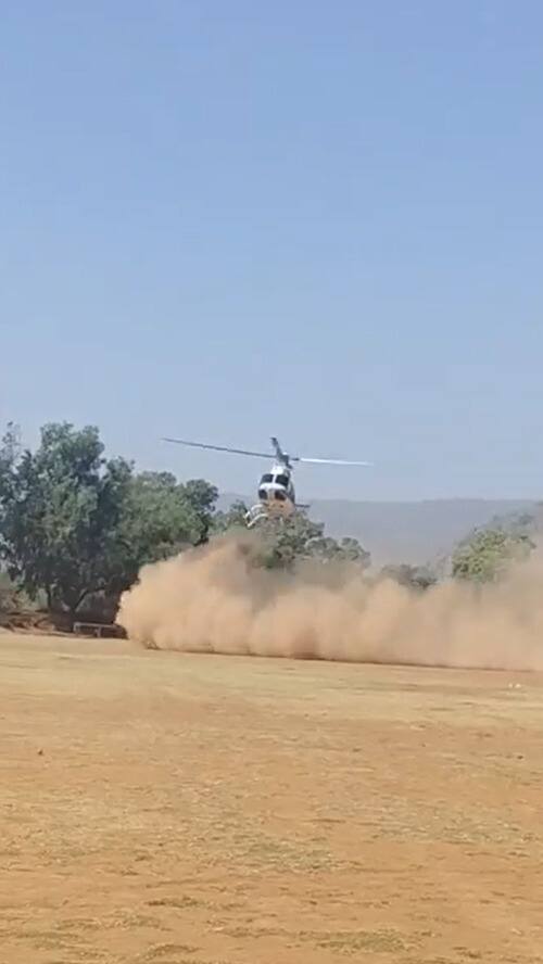 सुषमा अंधारेच्या बसण्यापूर्वीच हे हेलिकॉप्टर क्रॅश झाले.  (PC :  Facebook/andhare.sushama)
