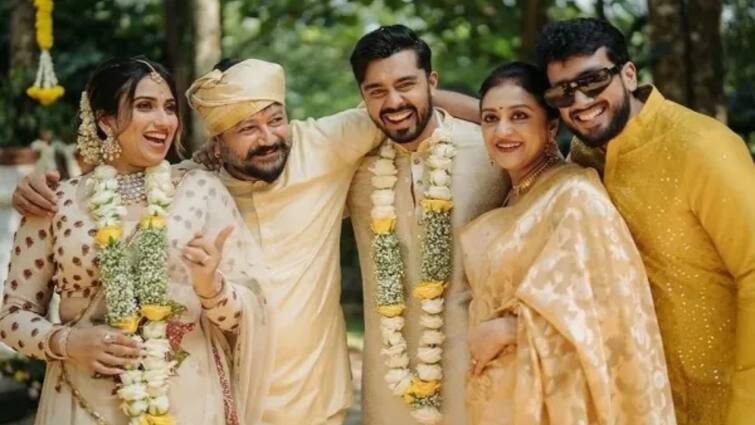 Malavika Jayaram Marriage Jayaram Daughter Ties Knot With Navaneeth Cinema News Tamil Malavika Jayaram Marriage: காதலரை கரம் பிடித்தார் நடிகர் ஜெயராமின் மகள் மாளவிகா! குவியும் வாழ்த்து - வெளியான புகைப்படங்கள்