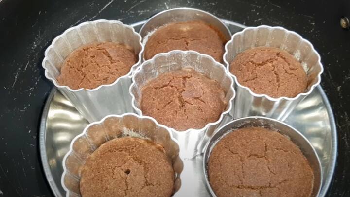 Ragi Cake Recipe : ஓவன் இல்லாமல், ஆரோக்கியமான ராகி கேக்கை எப்படி செய்வது என்று பார்க்கலாம்.