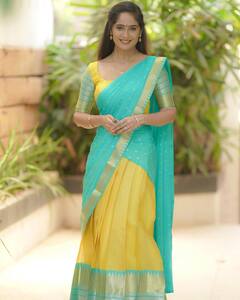 Tejaswini  Amardeep Photos: ఓణీ వేసిన కోయిలమ్మను చూసేందుకు రెండు కళ్లు సరిపోవు!