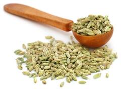Fennel Benefits: खाने के लिए ही नहीं चेहरे के लिए भी फायदेमंद है सौंफ, इस तरह से करें इस्तेमाल, चेहरे पर आएगा निखार