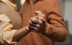 Spy Camera: ਜੇ ਤੁਸੀਂ ਸਹੇਲੀ ਨਾਲ ਜਾ ਰਹੇ ਹੋ ਹੋਟਲ ਤਾਂ ਜਾਸੂਸੀ ਕੈਮਰਿਆਂ ਤੋਂ ਰਹੋ ਸਾਵਧਾਨ! ਪਤਾ ਲਾਉਣ ਦਾ ਇਹ ਹੈ ਤਰੀਕਾ