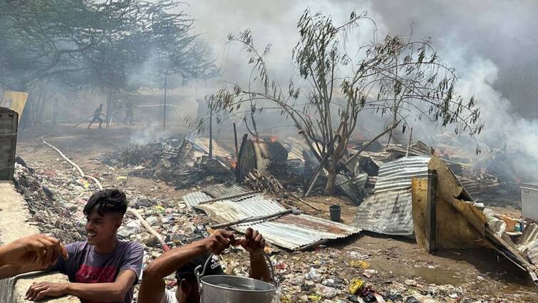 Gurugram Banjara Market Fire explosions gas cylinder more than 200 slums destroyed ann गुरुग्राम के बंजारा मार्केट में भीषण आग, एक के बाद एक होने लगे धमाके, 200 से ज्यादा झुग्गियां खाक