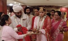 Arti Singh Wedding: अपनी विदाई में फूट-फूटकर रोईं आरती सिंह, भाई कृष्णा और भाभी करिश्मा के भी छलके आंसू