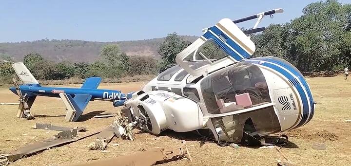 मी सुखरूप आहे माझ्यासह कॅप्टन आणि असिस्टंट आणि  माझा लहान भाऊ विशाल गुप्ते आम्ही सगळे सुखरूप आहोत चिंता नसावी,  अशी प्रतिक्रिया सुषमा अंधारेंनी दिली आहे.