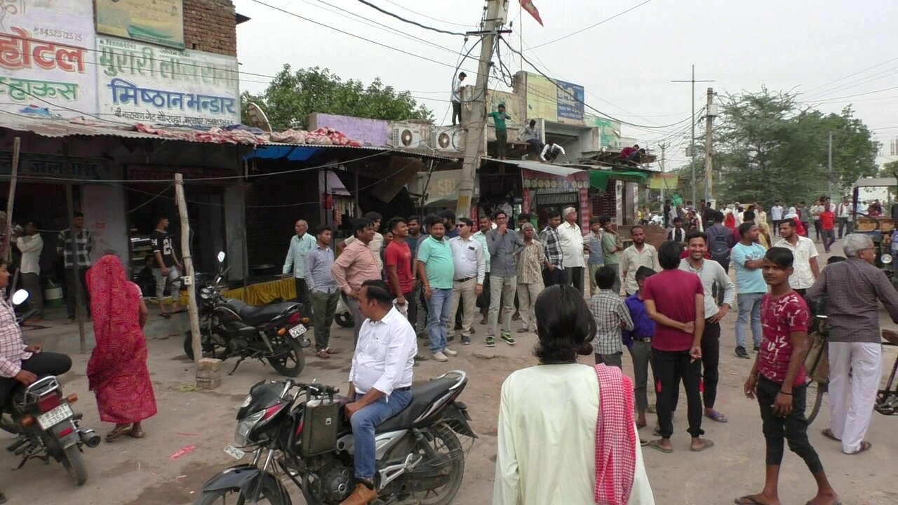 भरतपुर में अतिक्रमण के खिलाफ अभियान, बाजार में मचा हड़कंप, निगम की टीम ने जब्त किए सामान