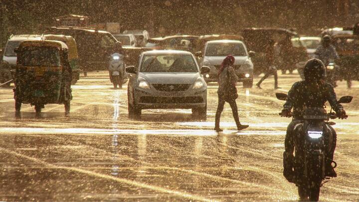 ঝাড়গ্রাম, পশ্চিম মেদিনীপুর, বাঁকুড়া ও বীরভূমে আগামীকাল পর্যন্ত তীব্র তাপপ্রবাহ থাকবে।