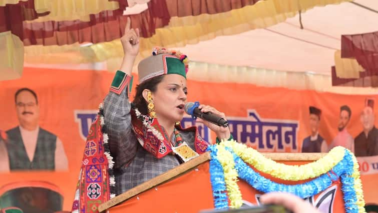 Kangana Ranaut attacks on Vikramaditya Singh congress amid Mandi Himachal Lok Sabha Election ann 'पहाड़ी थप्पड़ पड़ा, तो भूल जाएंगे सब्जी का भी रेट पूछना', कंगना रनौत का विरोधियों पर हमला