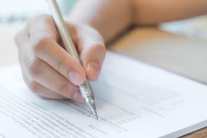 UPSC Exam Calendar 2025: યુનિયન પબ્લિક સર્વિસ કમિશન (UPSC) એ ભારતના બંધારણ દ્વારા સ્થાપિત બંધારણીય પ્રણાલી છે જે ભારત સરકારના નાગરિક સેવા અધિકારીઓની નિમણૂક માટે પરીક્ષાઓનું આયોજન કરે છે. નવીનતમ અપડેટ એ છે કે UPSC એ વર્ષ 2025 માં યોજાનારી વિવિધ ભરતી પરીક્ષાઓ માટે તેનું વાર્ષિક કેલેન્ડર બહાર પાડ્યું છે. જો કે 2024ના અંતમાં હજુ ઘણા મહિનાઓ બાકી છે, પરંતુ તે પહેલા જ આયોગે 2025ની ભરતી પરીક્ષાઓ માટેનું કેલેન્ડર બહાર પાડી દીધું છે. ઉમેદવારો આયોગની અધિકૃત વેબસાઇટ, upsc.gov.in દ્વારા UPSC પરીક્ષા કેલેન્ડર 2025 ડાઉનલોડ કરી શકે છે.