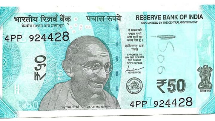 इसके लिए आपसे डुप्लीकेट टिकट की फीस ली जाएगी. स्लीपर क्लास में फीस ₹50 होती है. तो वहीं उससे ऊपर की क्लास में टिकट के आधे दाम पर डुप्लीकेट टिकट बनाया जाता है.