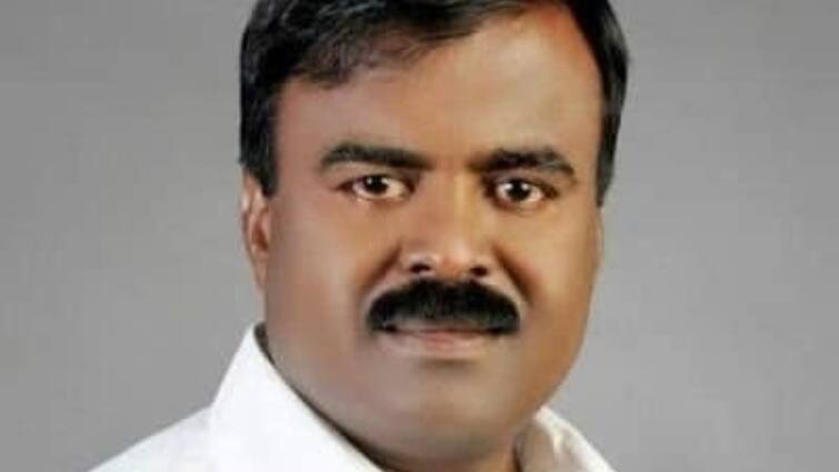 Tamil Nadu Congress district chief KPK Jeyakumar Cops found Burnt Body in Tirunelveli Missing for last Two Days Tamil Nadu: दो दिन से लापता था कांग्रेस का ये नेता, अब अपने ही खेत में मिला जला हुआ शव, मौत की जांच करेगी स्पेशल टीम