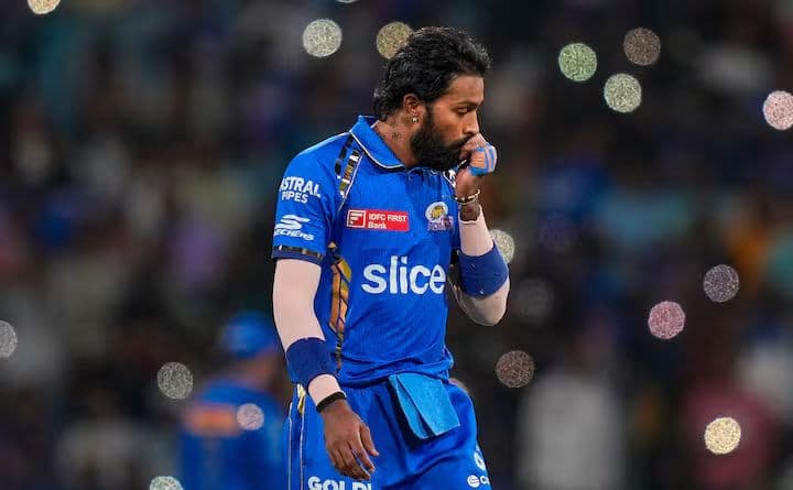 मुंबई इंडियन्सचा कर्णधार आणि टी-20 विश्वचषक 2024 भारतीय संघाचा उपकर्णधार हार्दिक पंड्याला (Hardik Pandya) आयपीएल 2024 च्या सुरुवातीपासूनच टीकेला सामोरे जावे लागत आहे. (image credit-ipl)