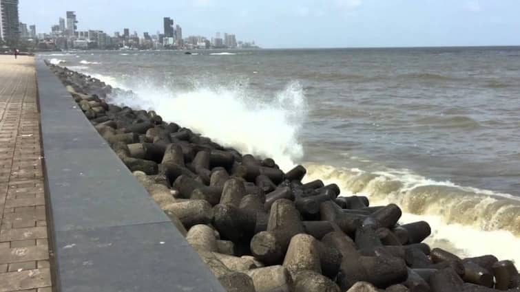 Mumbai Weather forecast today's weather IMD alert for high tide in Mumbai arabian sea Weather forecast: मुंबईचा समुद्र खवळणार, मोठ्ठ्या लाटा उसळणार; हवामान विभागाकडून 36 तासांसाठी रेड अलर्ट