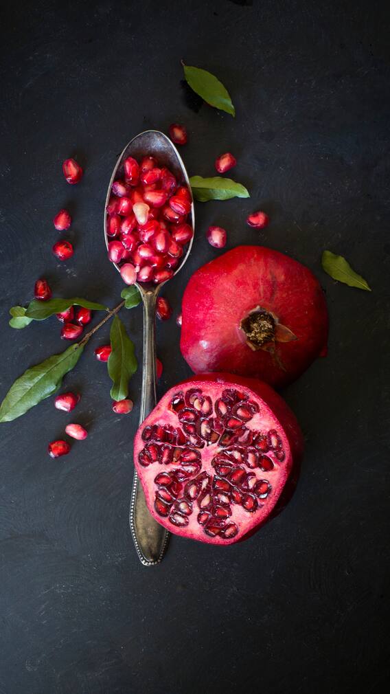 এত উপকারে লাগে ! কেন বেদানা না খেলেই নয় ?