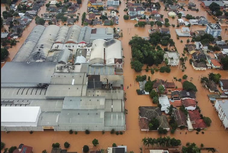 Heavy Rain In Brazil  39 people dead more than 70 missing due to heavy rains in Brazil Heavy Rain In Brazil : नदियां उफान पर, सड़क-पुल तबाह... ब्राजील में भारी बारिश ने बरपाया कहर,  39 की मौत