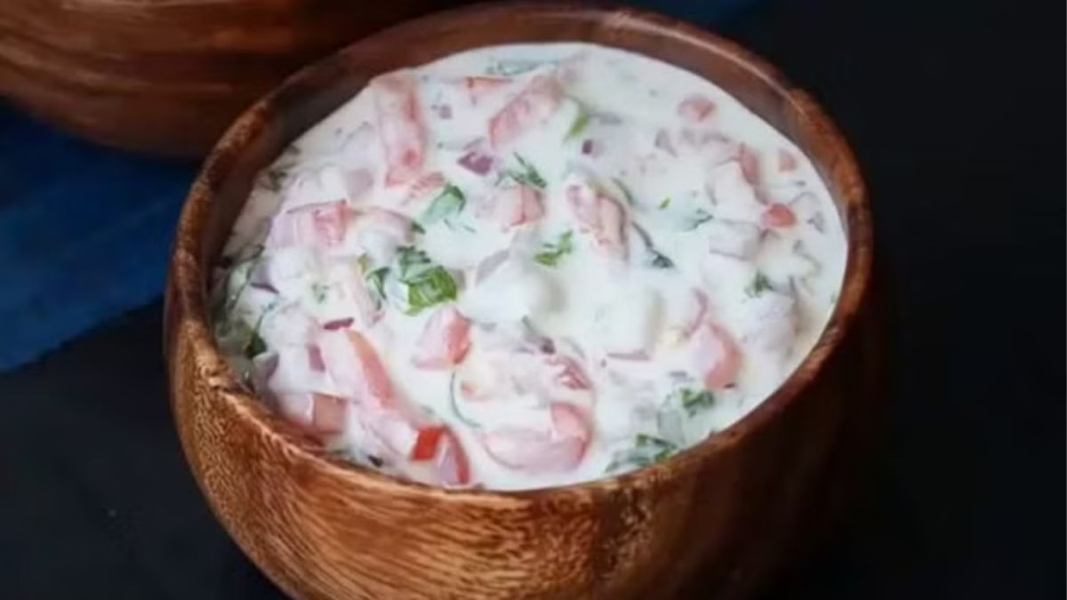 Food : उन्हाळ्यात शरीराला थंडावा देणाऱ्या 'या' 5 प्रकारच्या कोशिंबीर..! जेवणासोबत चवीला मस्त खा, स्वस्थ राहा..