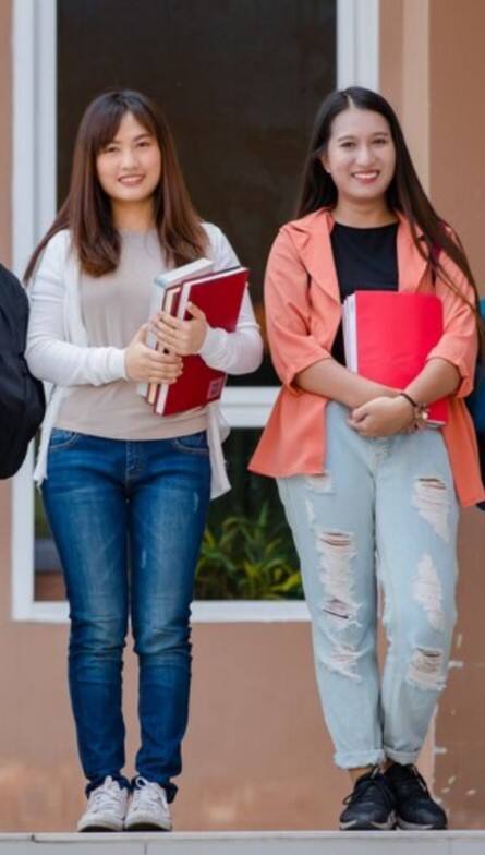 10 ધોરણ પછી કરો આ કોર્સ, કરિયરમાં આવશે કામ