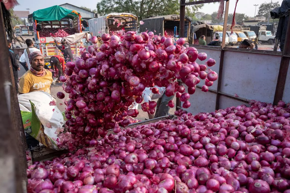 Centre imposes duty on export of onions with effect from May 4 ਵੋਟਾਂ ਵਿਚਾਲੇ ਸਰਕਾਰ ਨੇ ਪਿਆਜ਼ ਨੂੰ ਲੈ ਕੇ ਲਿਆ ਵੱਡਾ ਫੈਸਲਾ