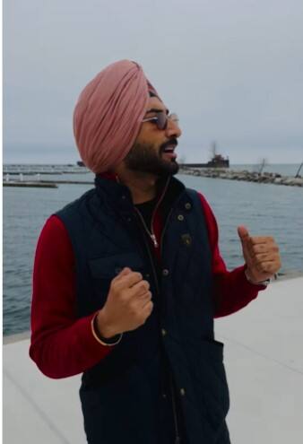 ਦਰਅਸਲ, ਹਾਲ ਹੀ ਵਿੱਚ ਕਲਾਕਾਰ ਵੱਲੋਂ ਆਪਣੀਆਂ ਕਈ ਤਸਵੀਰਾਂ ਸ਼ੇਅਰ ਕੀਤੀਆਂ ਗਈਆਂ, ਜਿਨ੍ਹਾਂ ਵਿੱਚ ਕਲਾਕਾਰ ਦਾ ਘਟਿਆ ਭਾਰ ਵੇਖ ਪ੍ਰਸ਼ੰਸਕ ਵੀ ਚਿੰਤਿਤ ਹੋ ਗਏ।