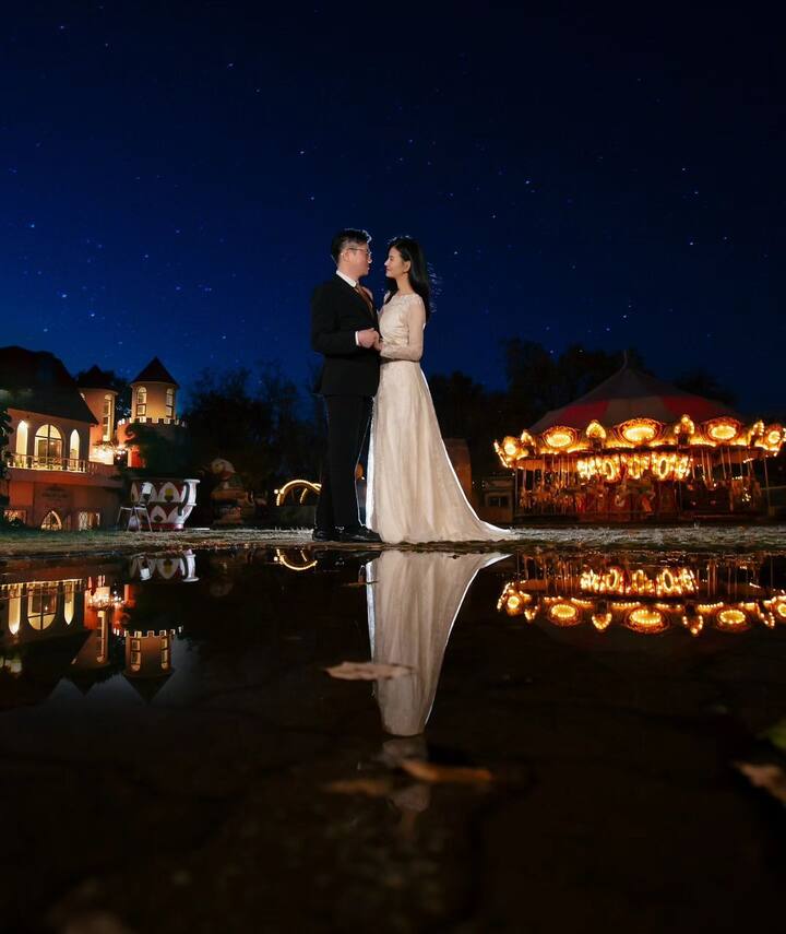The newlywed couple posed during photoshoots in a few more dreamy photos.