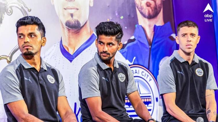 ISL Final Mumbai City FC coach addresses media ahead of final against Mohun Bagan Super Giant ISL Final: মোহনবাগান বিপজ্জনক দল, তবে নিজেদের স্বাভাবিক খেলাই খেলতে চান মুম্বই সিটি এফসি-র কোচ