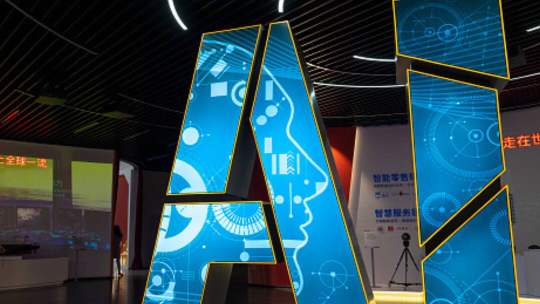 Anthropic Claude 3 AI Powered iPhone App Launch ChatGPT Alphabet Amazon Back Anthropic's Claude 3 iPhone App Is Here To Rival ChatGPT