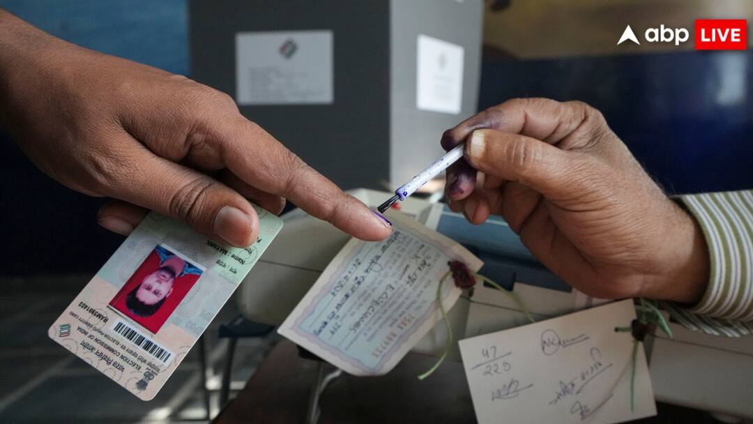 Lok Sabha Election: महाराष्ट्र में लोकसभा चुनाव के तीसरे चरण की तैयारियां पूरी, पूर्व CM समेत इन नेताओं की साख दांव पर Lok Sabha Election Phase 3 Voting Baramati Sangali Seat Supriya Sule Vs Sunetra Pawar BJP Congress Shiv Sena Lok Sabha Election: महाराष्ट्र में लोकसभा चुनाव के तीसरे चरण की तैयारियां पूरी, पूर्व CM समेत इन नेताओं की साख दांव पर