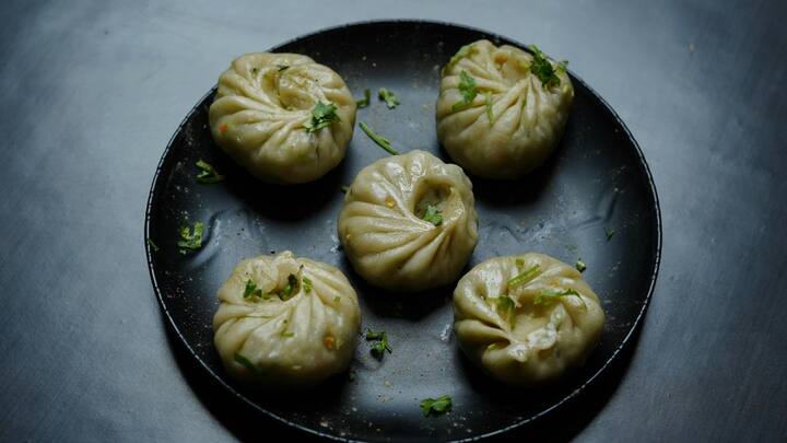 Vegetable Momos Recipe : கோடை விடுமுறையில் வீட்டில் இருக்கும் குழந்தைகளை குஷிப்படுத்த இந்த மோமோஸை செய்து கொடுங்கள்.