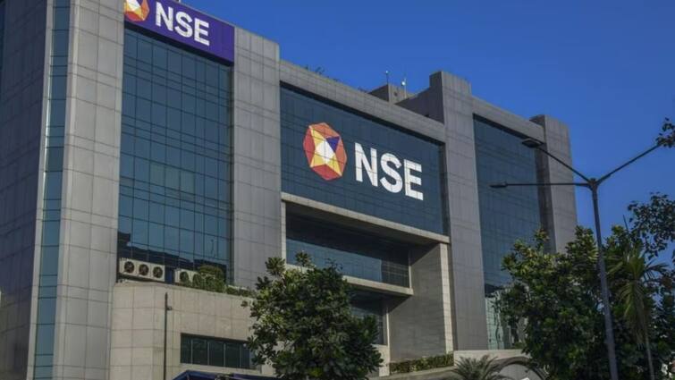 stock market update nse is now 1 billion dollar company announced 4 shares for 1 share NSE: ఎన్‌ఎస్‌ఈ నుంచి బంపర్‌ ఆఫర్‌ - ఒక్కో షేర్‌కు 4 షేర్లు బోనస్‌, రూ.90 డివిడెండ్