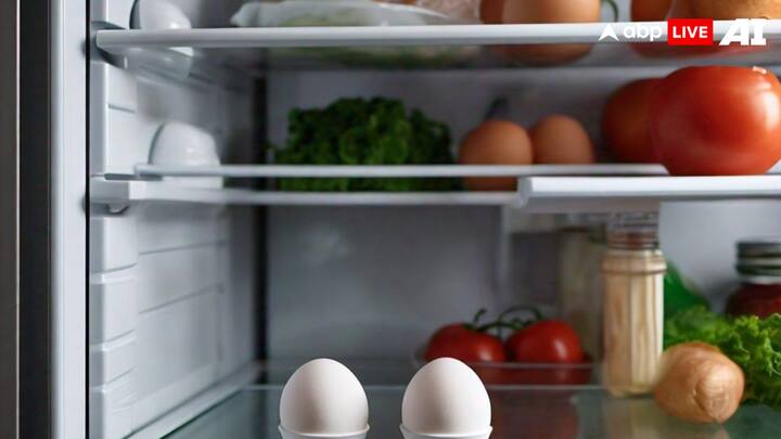 एक्सपर्ट की मानें तो अंडों को गर्मियों के मौसम में बाहर नहीं रखना चाहिए. उन्हें हमेशा फ्रिज में रखना चाहिए. ऐसा करने से अंडे जल्दी खराब नहीं होते और हफ्तों तक ताजा बने रहते हैं.