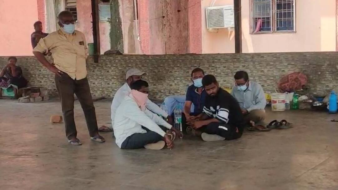 परीक्षा में फेल होने पर बड़े भाई ने मारा था थप्पड़, नाराज होकर बन गया नक्सली, अब परिजनों को मिला शव 10 naxalites were killed in Narayanpur naxal encounter commander Ravi was carrying reward of 8 lakh ANN परीक्षा में फेल होने पर बड़े भाई ने मारा था थप्पड़, नाराज होकर बन गया नक्सली, अब परिजनों को मिला शव