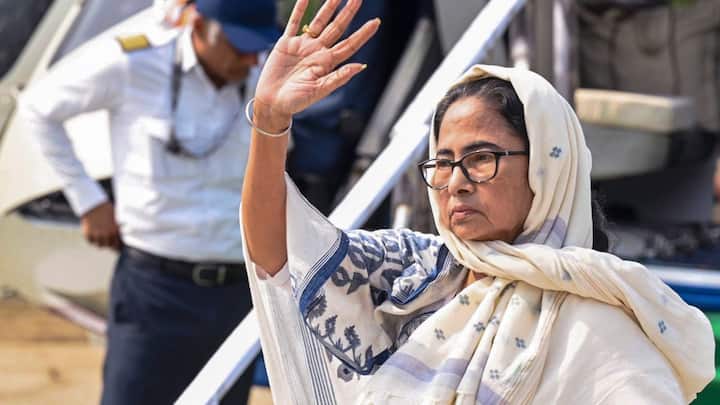 Bengal CM Mamata Banerjee Warns BJP Disrespecting Women West Bengal PM Modi Shed Crocodile Tears Sandeshkhali Issue 'PM Modi Shed Crocodile Tears On Sandeshkhali Issue': Bengal CM Mamata Banerjee Doubles Down On 'BJP Conspiracy' Charge