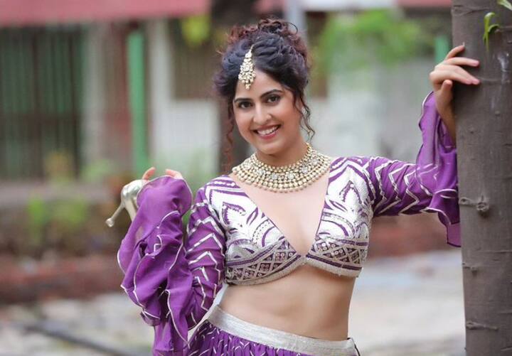 मोनिका भदोरिया ने भी 'तारक मेहता का उल्टा चश्मा' में बावरी का किरदार निभाया है. मोनिका ने भी प्रोड्यूसर के साथ हुई अनबन के बाद शो बीच में ही छोड़ दिया था.