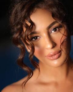 Seerat Kapoor Photo: ઓફ શોલ્ડર ગાઉનમાં સીરત કપૂરનો સિંજલિંગ અવતાર