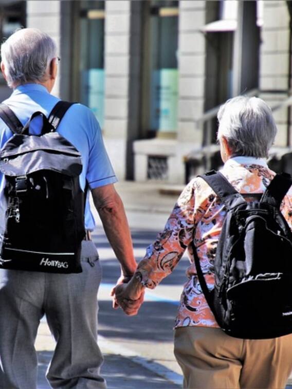 क्या अभी भी सीनियर सिटीजन को मिलती है ट्रेन किराए में छूट