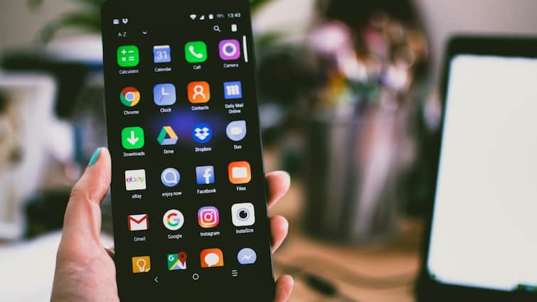 How to track your lost phone and if it is switched off follow these easy steps Lost Phone Tracking: इस ट्रिक से आसानी से मिल सकता है आपका खोया हुआ फोन, जानिए तरीका