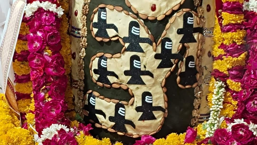 महाकाल मंदिर में हर साल होने वाला 6 दिवसीय महारुद्राभिषेक आज से आरंभ, जानिए धार्मिक महत्व Maha Rudrabhishek in Mahakaleshwar temple Ujjain Know Religious Importance ANN महाकाल मंदिर में हर साल होने वाला 6 दिवसीय महारुद्राभिषेक आज से आरंभ, जानिए धार्मिक महत्व